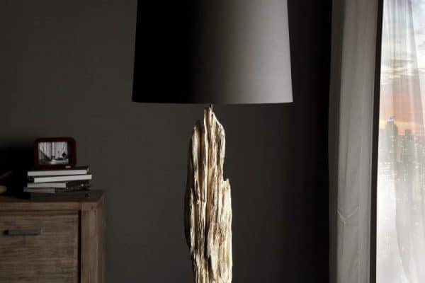 Čierna stojanová lampa z naplaveného dreva Rousilique 175 cm »