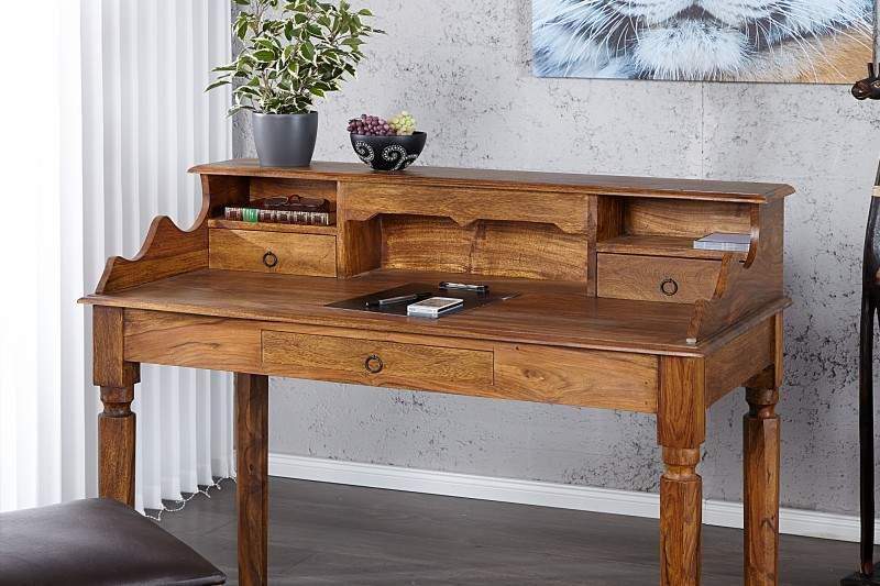 Písací stôl z prírodného dubového dreva a kovovej konštrukcie v industriálnom štýle